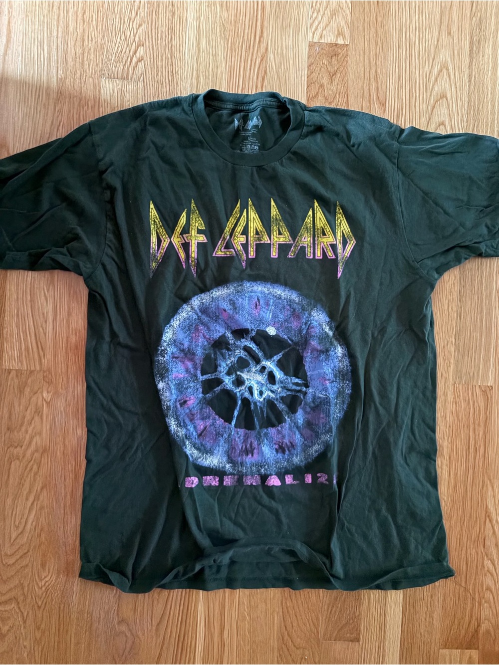 Green Def Leppard Tee